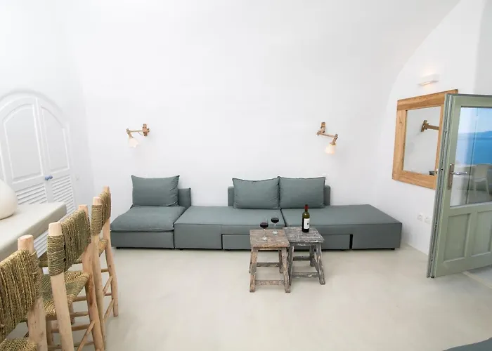 Opsis Cave House Апартаменты Ия