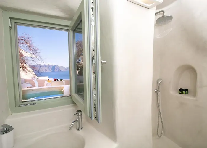 Opsis Cave House Ия