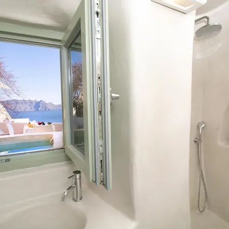 Opsis Cave House 이아