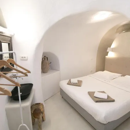 Opsis Cave House * Oia