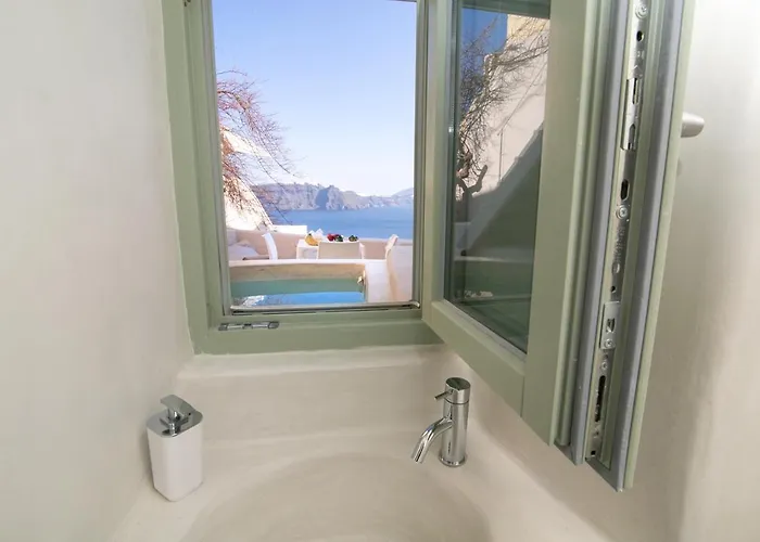 Daire Opsis Cave House Oia